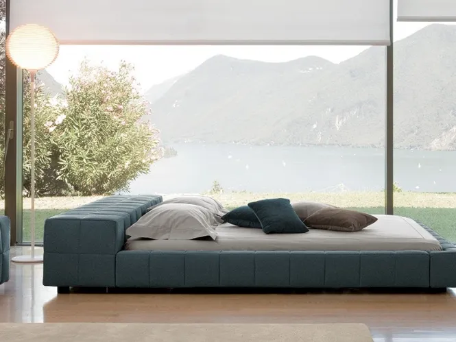 Letto imbottito Squaring di Bonaldo