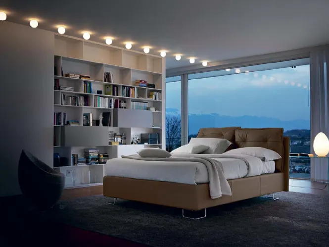 Letto in pelle Ambra con testiera imbottita e box contenitore di Bontempi Letti Design